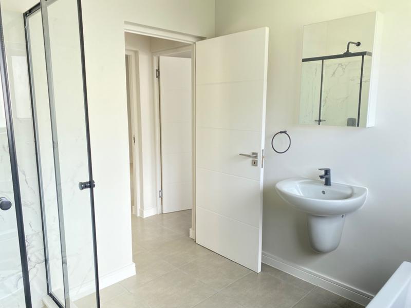 To Let 3 Bedroom Property for Rent in Croydon Western Cape
